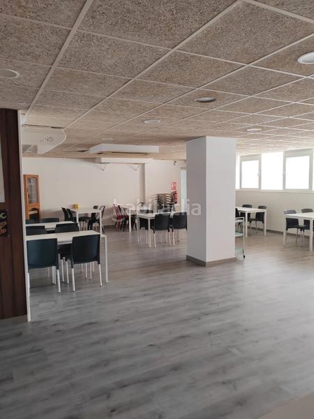 Foto 96e47e03-6e74-42dd-bfbe-c870b5033ab2. Traspaso local comercial en carrer de francesc ribas 54 alquiler hamburgueseria en Granollers