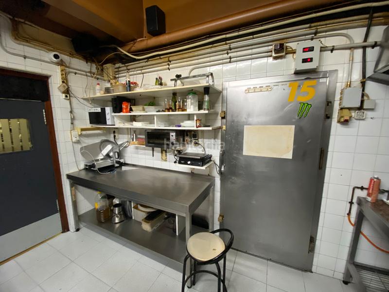 Foto 8b7c6b49-296e-40fa-a310-d83d286d4c5f. Local comercial se traspasa cafetería, panadería, forn de pá , ,Font Verda en Granollers