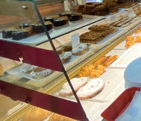 Traspàs Local Comercial a Font Verda. Traspaso cafeteria panaderia en granollers