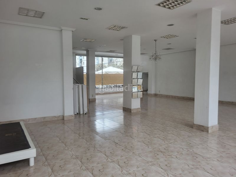 Foto b9cb65ac-34c6-435c-ac86-5559345f67af. Rent business premise in geltoki kalea 21 in Lasarte - Oria