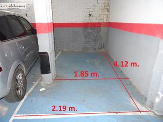Aparcament cotxe  Calle sant sebastia. C sant sebastia 33, plaza de aparcamiento para microcoche o moto