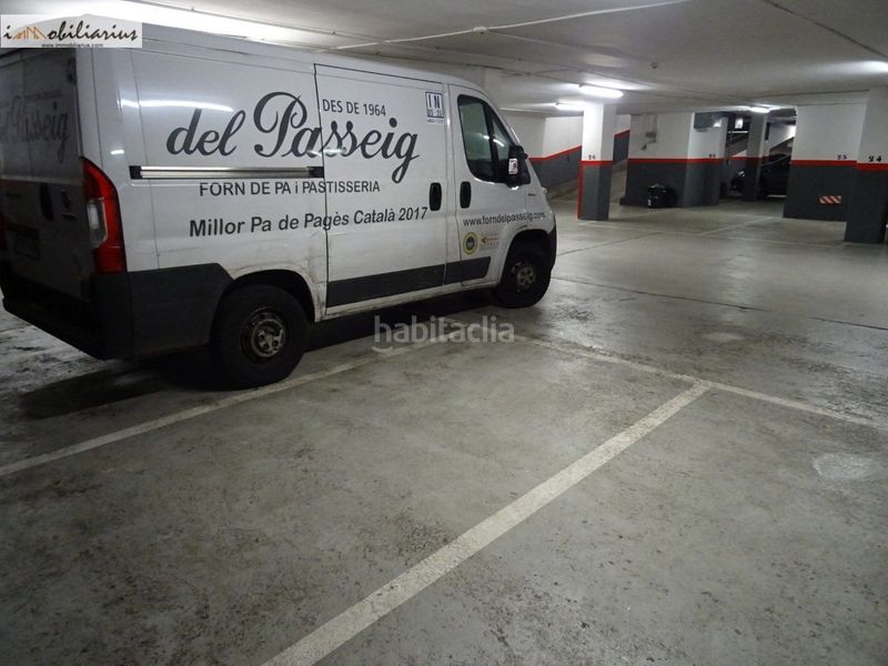 Foto 06ca1505-38a1-40e0-acf8-0762197aaefa. Aparcament cotxe a Porta Barcelona