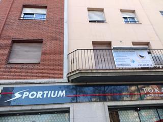 Location Local commercial à Vilapicina - Torre Llobeta. Alquiler de oficinas en meridiana entreplanta, vistas a hipercor