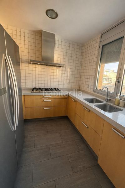 Foto ae663ca0-4516-43d1-8885-bca0ef37217e. Casa amb calefacció a El Remei Badalona