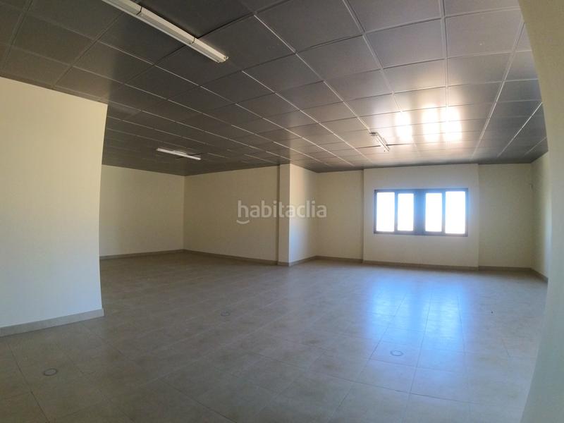 Foto fa520c80-59cc-4555-99a2-e89075346901. Oficina  en edificio torrelaguna de el ejido en Ejido (El)