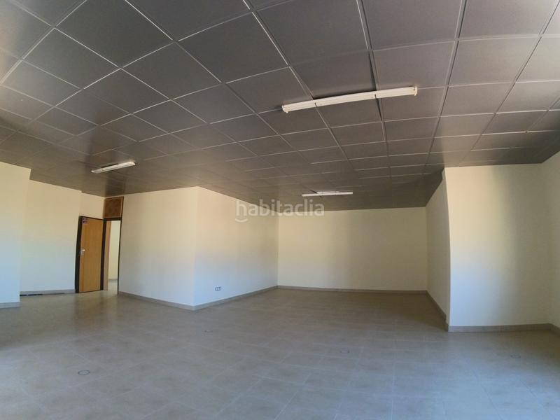 Foto fd690949-8825-4175-9f96-a92e425f0bf4. Oficina  en edificio torrelaguna de el ejido en Ejido (El)