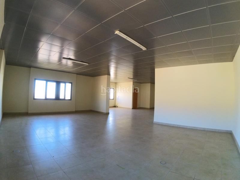 Foto b415c515-6bda-47b0-ab6e-90dfff55750f. Oficina a bulevar de el ejido 463 a Plaza de la Luz Ejido (El)