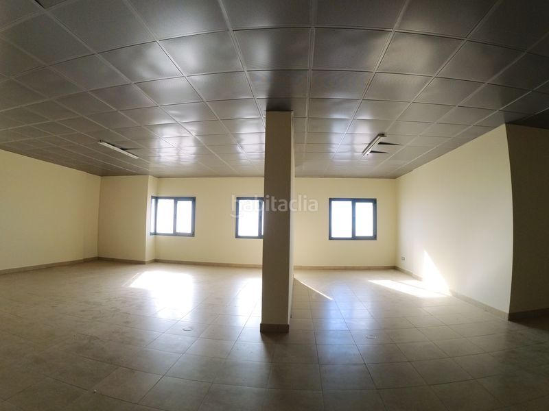 Foto 3e7d40bc-22b4-4052-9e4b-55bd062e01bd. Office space in n-340a 462 in Pabellón - Estación - El Corte Inglés Ejido (El)