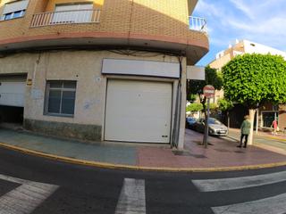 Local Comercial  Calle granada. Local comercial en el ejido