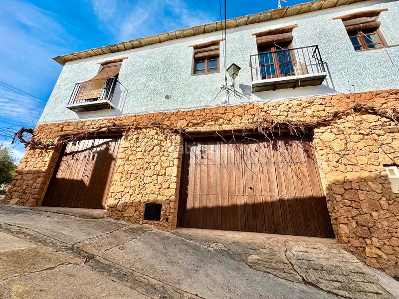 Foto 03d24024-1572-42e7-b863-35a2683b643c. Edificio  de 3 viviendas rurales en Juviles