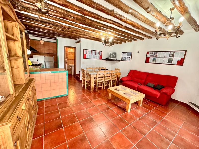 Foto 357af679-d23c-4404-a0f3-17f6d49cc0ed. Edificio  de 3 viviendas rurales en Juviles