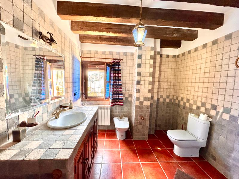 Foto 7dd2f47c-9929-4f03-8687-bc1894d72ce0. Edificio  de 3 viviendas rurales en Juviles