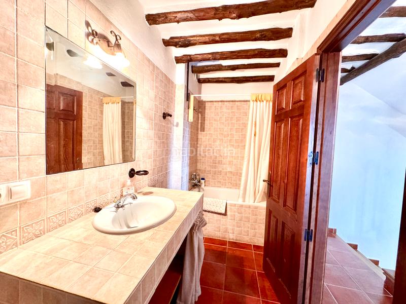 Foto 8371a254-dc7b-47b9-a62f-f89741358bfe. Edificio  de 3 viviendas rurales en Juviles