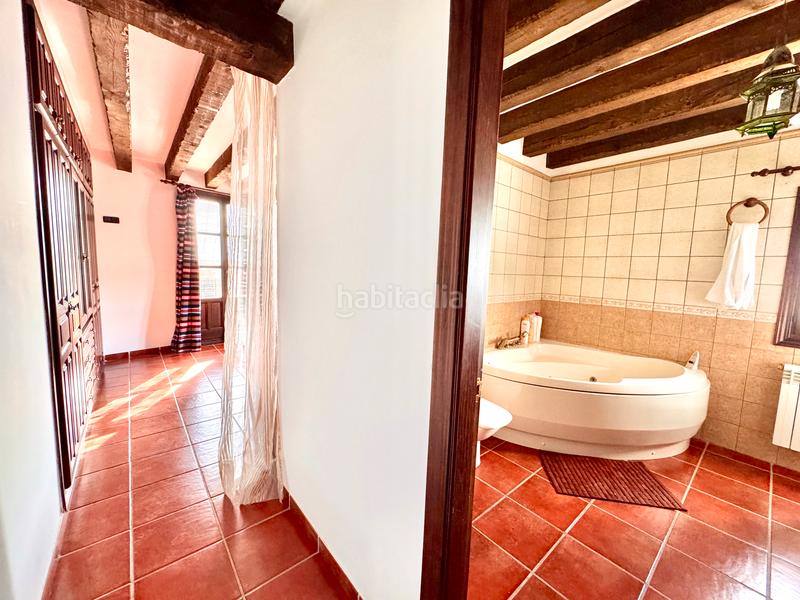 Foto b1ed8bf7-dcec-4494-a24e-a3869bf41404. Edificio  de 3 viviendas rurales en Juviles