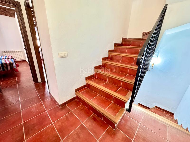 Foto dff5d617-87ac-4fcb-8054-248b69836a3e. Edificio  de 3 viviendas rurales en Juviles
