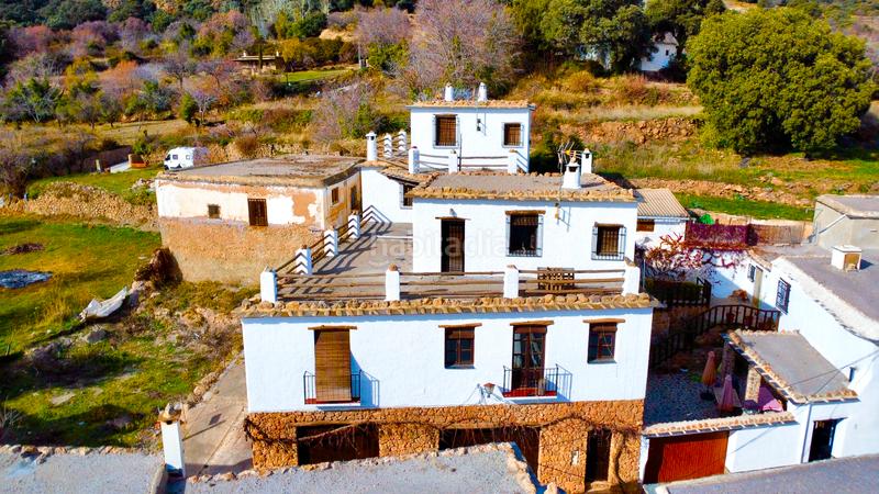Foto edafcdd9-237e-41fd-984f-7ed89cf85675. Edificio  de 3 viviendas rurales en Juviles