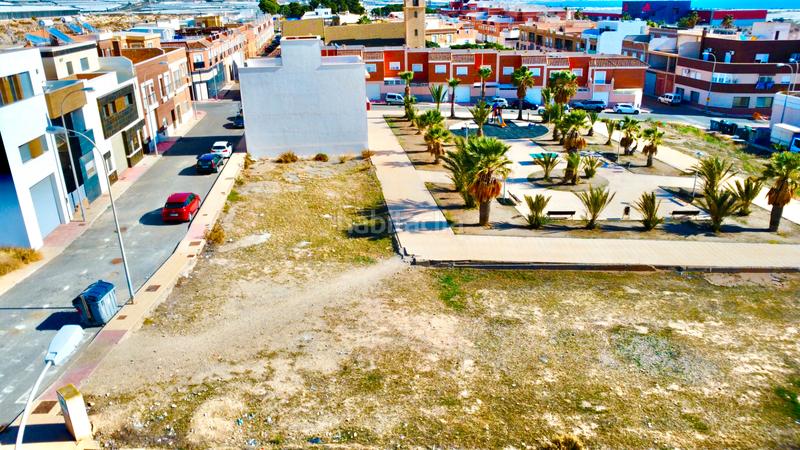 Foto 0bc3c248-75bb-428c-902f-7c7ab921d02a. Terreno residencial solar urbano en la curva, en Adra