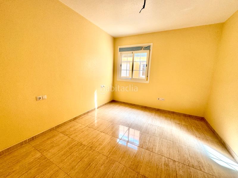 Foto 68a39e9f-0801-4e9b-9c04-ad5d6d345995. Piso  en Balanegra