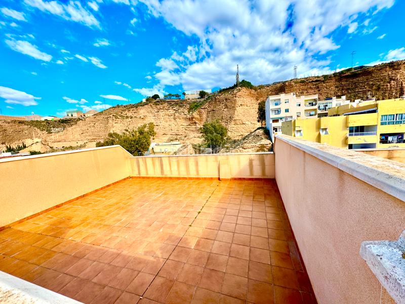 Foto 6c0d3b01-739f-46a0-a486-b7ea51c83e56. Piso  en Balanegra