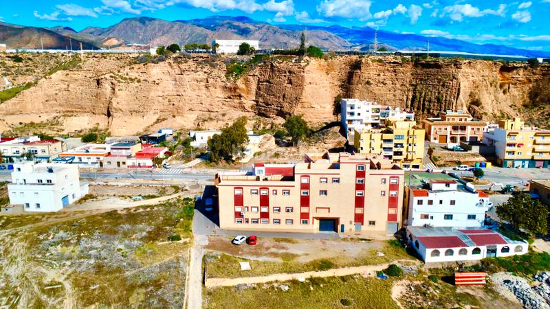 Foto d4eacee4-bde7-49d5-85f2-22fbe99a490e. Piso  en Balanegra