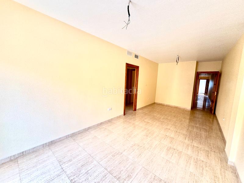 Foto d8b47eda-933c-4266-8213-2e56da43de27. Piso  en Balanegra