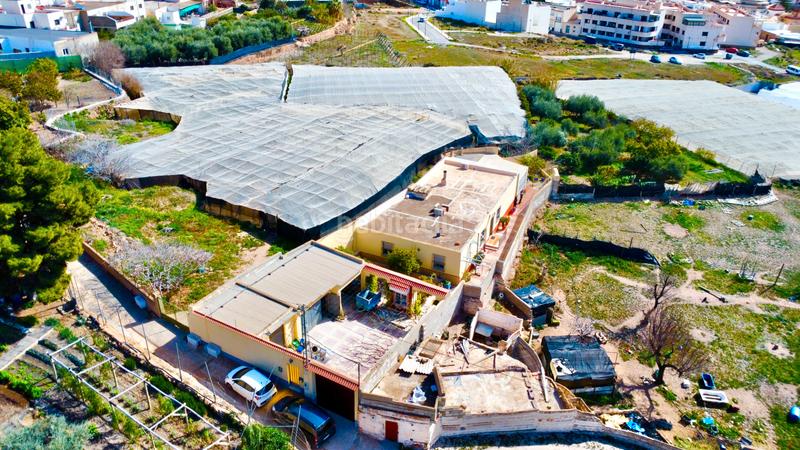 Foto 2e901802-2e5d-48dc-998a-b5f91f8cc7c8. Chalet vivienda con huerto en Dalías