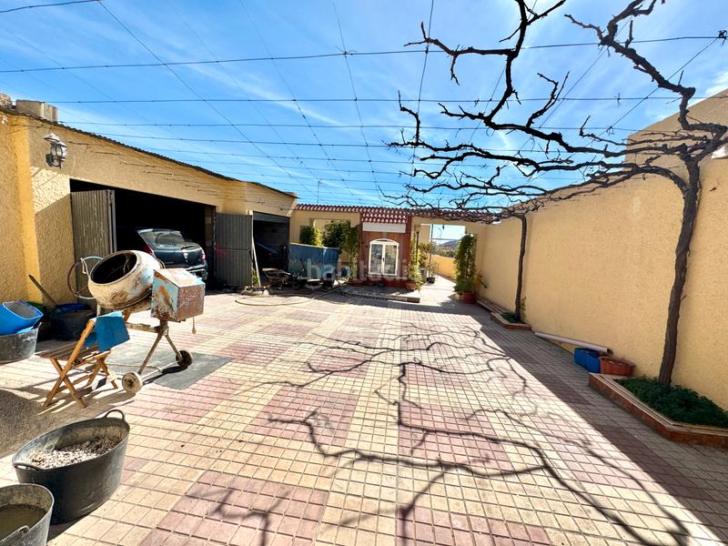 Foto 64dcb135-a6f5-4a28-88d8-29bb06497aa8. Chalet vivienda con huerto en Dalías