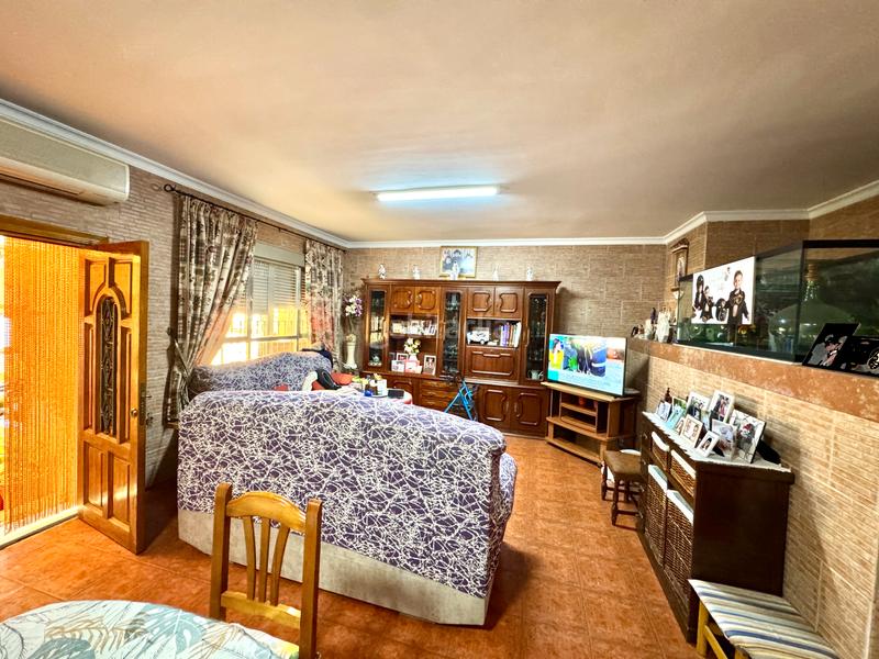 Foto 9b556cf0-5e03-4059-8888-6a5310291e76. Chalet vivienda con huerto en Dalías