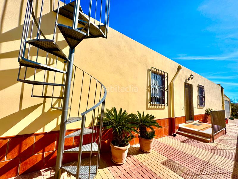 Foto c902b7c9-4c97-461a-88ef-893e0103cdc3. Chalet vivienda con huerto en Dalías