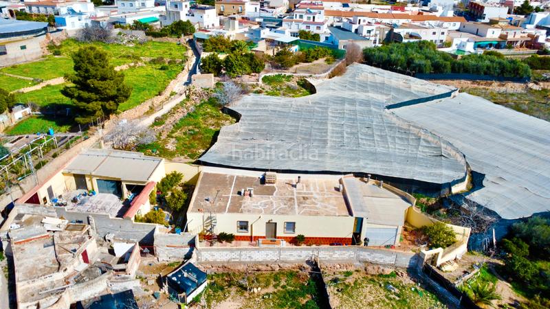 Foto e5a8f36c-3351-47f0-a35e-c87303e0a6cd. Chalet vivienda con huerto en Dalías