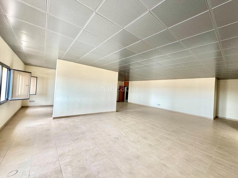 Foto ff420905-e13d-42af-8ccb-1f59fe9c4c3c. Bureau dans bulevar de el ejido 463 dans Plaza de la Luz Ejido (El)