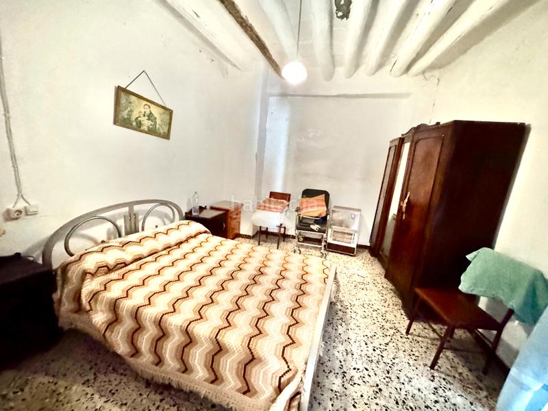 Foto 27b38ac1-1cf0-47e9-976a-f6a29de0afda. Casa a calle real de alcútar 13 a Bérchules