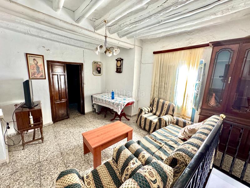 Foto 73a4d4ed-b65a-4400-91ab-e81bd8c284a0. Casa a calle real de alcútar 13 a Bérchules