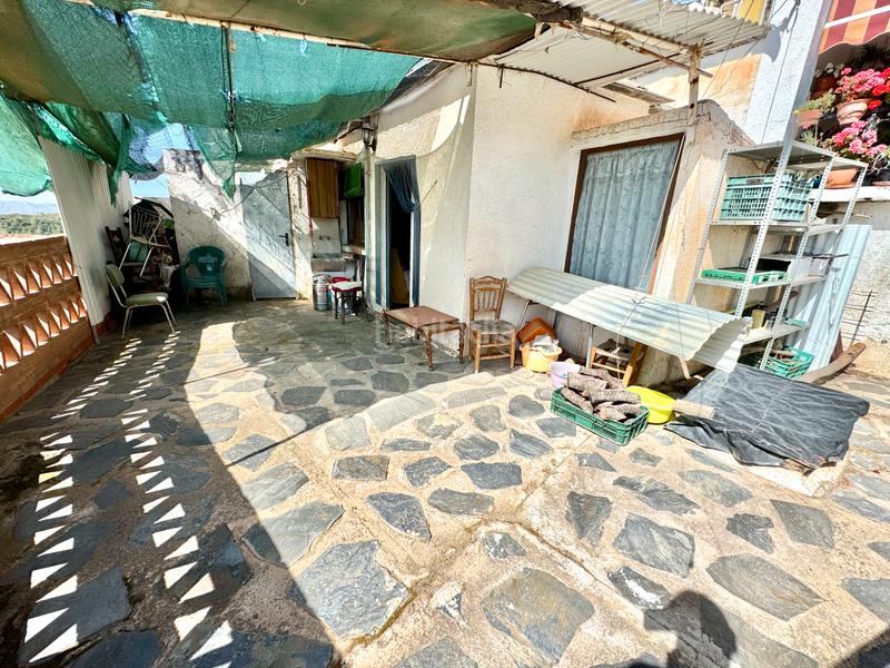 Foto ca64cc15-d6f7-46ca-b9c9-2fde625d73fb. Casa a calle real de alcútar 13 a Bérchules