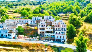 Pis  Calle carretera. Espectacular bajo en bubión