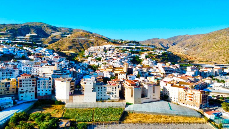 Foto b194d126-b4d0-4618-aedb-bd04f92d8890. Piso  en Albuñol