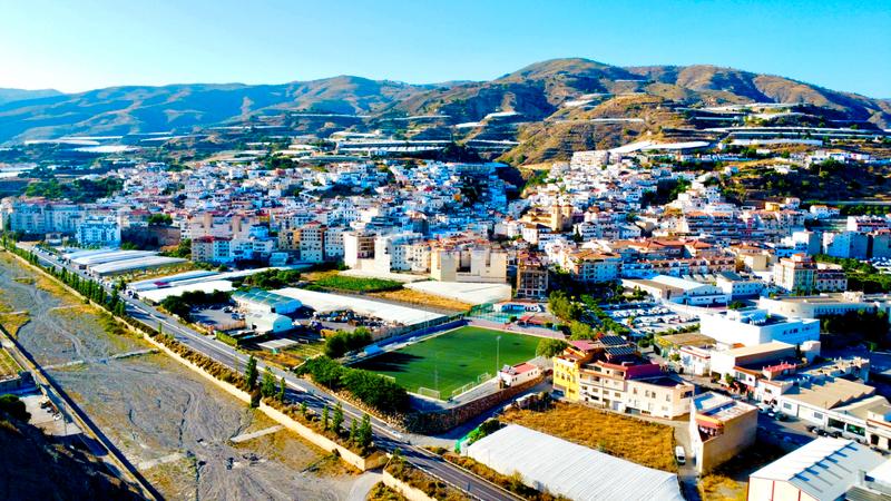 Foto ef70f40e-2f2b-4a87-bc77-7b45ff1c11ef. Piso  en Albuñol