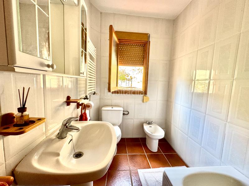 Foto 03e19e94-298f-4e14-aa80-4ba910506dd1. Xalet amb xemeneia calefacció aparcament piscina a Bérchules