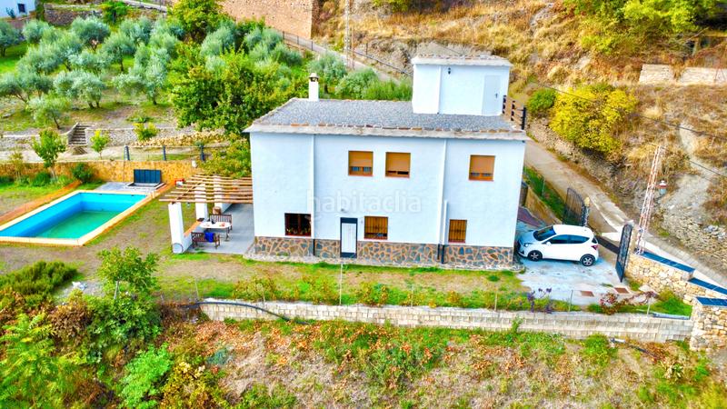 Foto 234ad9ec-adf9-4995-a8f8-f00839136429. Xalet amb xemeneia calefacció aparcament piscina a Bérchules