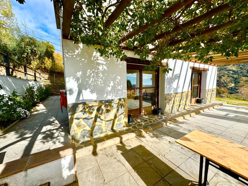 Foto 40fa22bb-f619-4e32-9559-d43481c6b8aa. Xalet amb xemeneia calefacció aparcament piscina a Bérchules