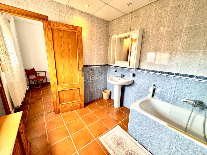 Foto 4bc722f5-246b-4612-a06c-c02051e05c29. Xalet amb xemeneia calefacció aparcament piscina a Bérchules