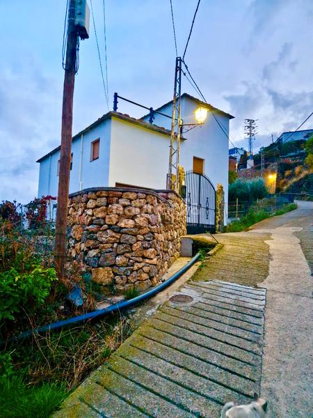 Foto 56c72901-5b4e-4b72-9955-350b09ca6db9. Xalet amb xemeneia calefacció aparcament piscina a Bérchules