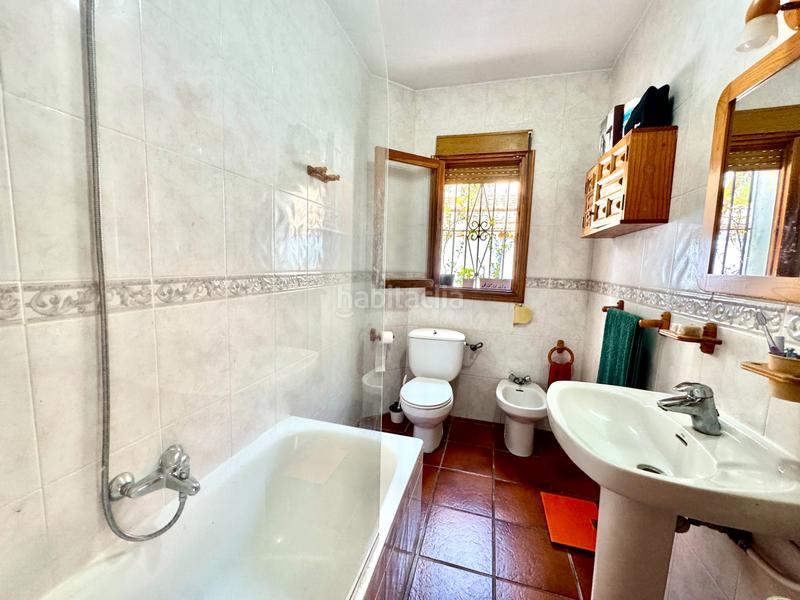 Foto 5b0b06fd-7f3a-4b48-ac12-0322a26310e7. Xalet amb xemeneia calefacció aparcament piscina a Bérchules