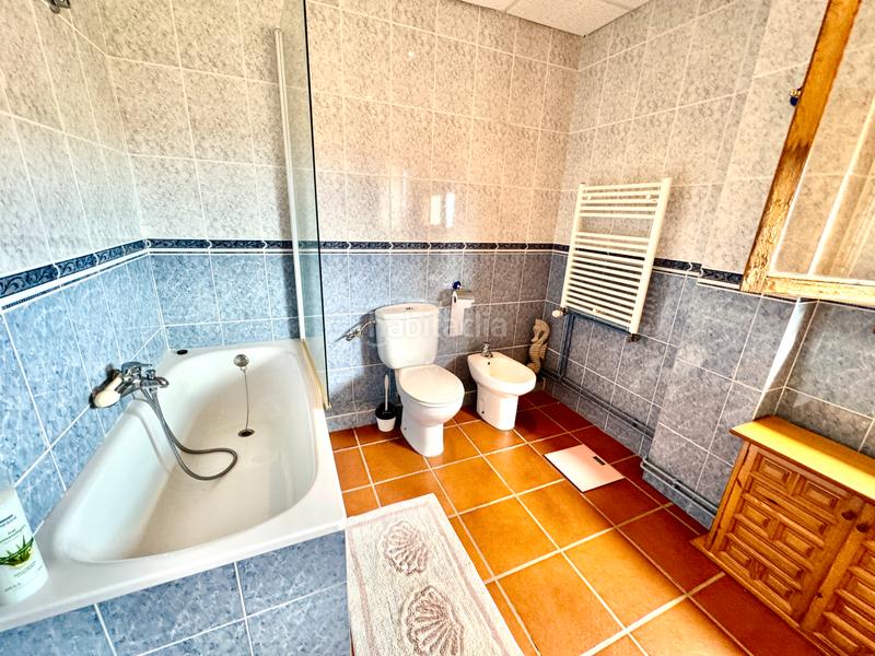 Foto 6373faeb-02e2-4bec-8119-1a8fb0fe8942. Xalet amb xemeneia calefacció aparcament piscina a Bérchules