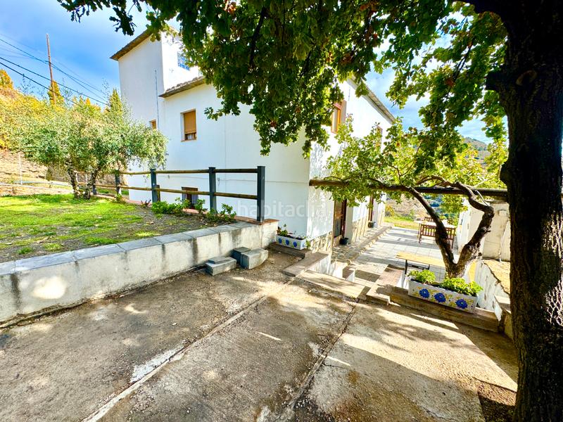 Foto d0766dbb-17d9-454d-983a-7ed55cf632b3. Xalet amb xemeneia calefacció aparcament piscina a Bérchules