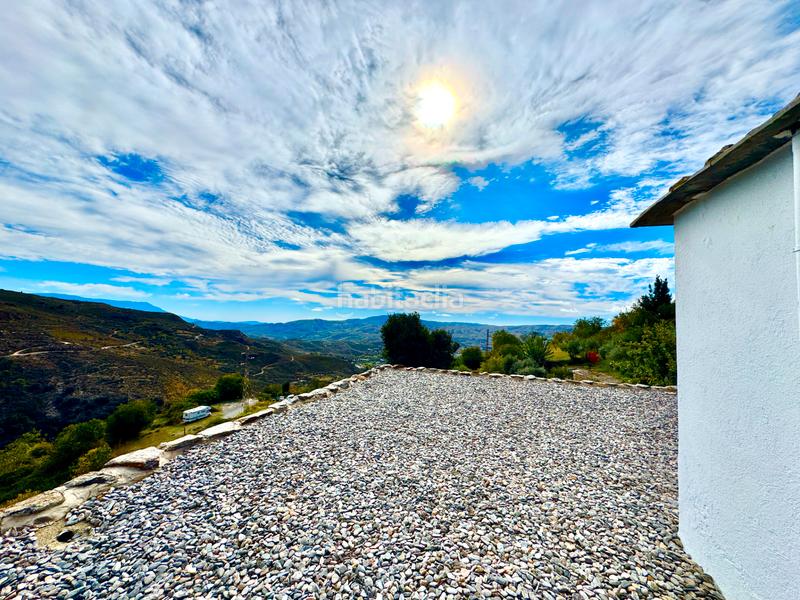 Foto d7fc01e0-22df-4de1-b1a5-dc43e8a2ca84. Xalet amb xemeneia calefacció aparcament piscina a Bérchules