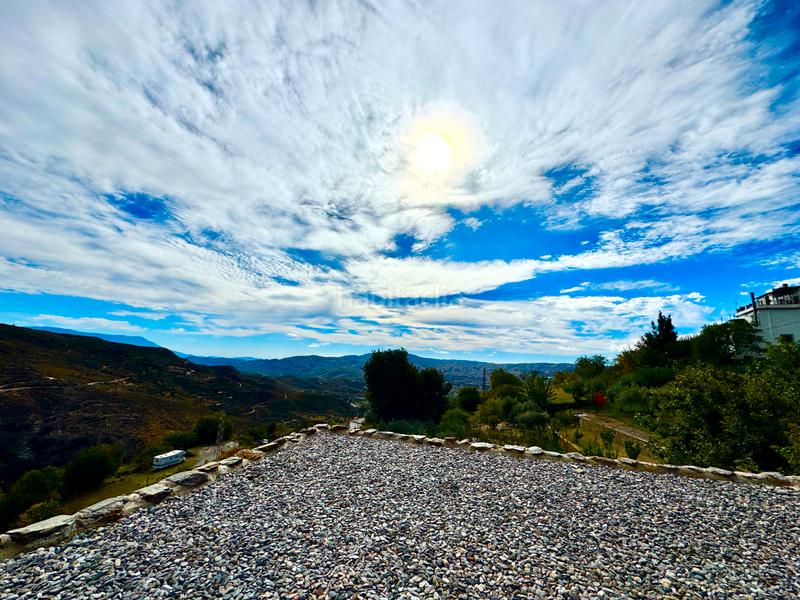 Foto ee070d48-250e-4ee1-8426-6f110fea837e. Xalet amb xemeneia calefacció aparcament piscina a Bérchules