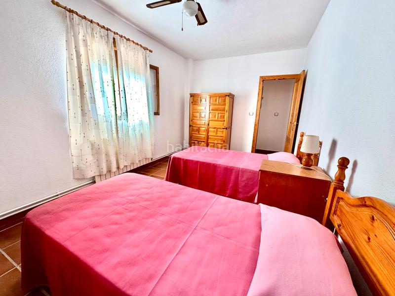 Foto f3b0b46f-8c8a-4040-84db-9306ed9991d1. Xalet amb xemeneia calefacció aparcament piscina a Bérchules