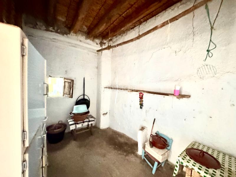 Foto 1765b155-39fe-447a-9e61-993d4f757b24. Casa amplia casa de pueblo en Válor