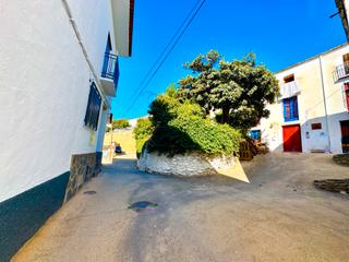 Haus  Calle estacion. Amplia casa de pueblo en válor